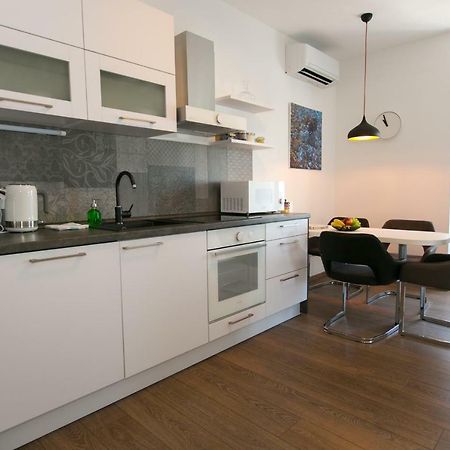 Apartments Del Molo Rijeka Eksteriør billede