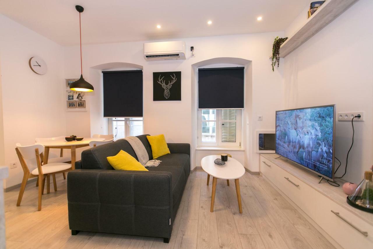 Apartments Del Molo Rijeka Eksteriør billede